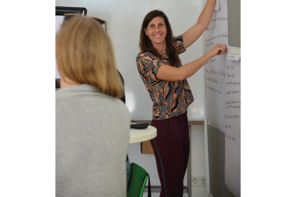 Portrait photo of Karin Weber