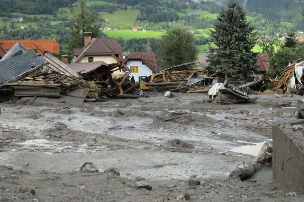 Vom 20. bis 22. Juli 2012 führten heftige Gewitter in St. Lorenzen im Paltental zu Überflutungen und Murenabgängen. Es ging eine meterhohe Schlammlawine ab.