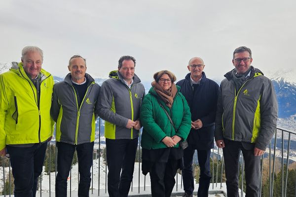 Pressekonferenz GeoMonitorAT mit Florian Rudolf-Miklau, Michael Mölk, Bundesminister Norbert Totschnig, Margreth Keiler, Landeshauptmann Anton Mattle und Gebhard Walter (von links nach rechts) 