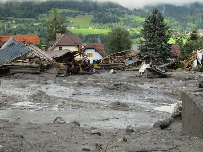 Vom 20. bis 22. Juli 2012 führten heftige Gewitter in St. Lorenzen im Paltental  zu Überflutungen und Murenabgängen. Es ging eine meterhohe Schlammlawine ab.